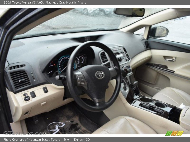 Magnetic Gray Metallic / Ivory 2009 Toyota Venza V6 AWD