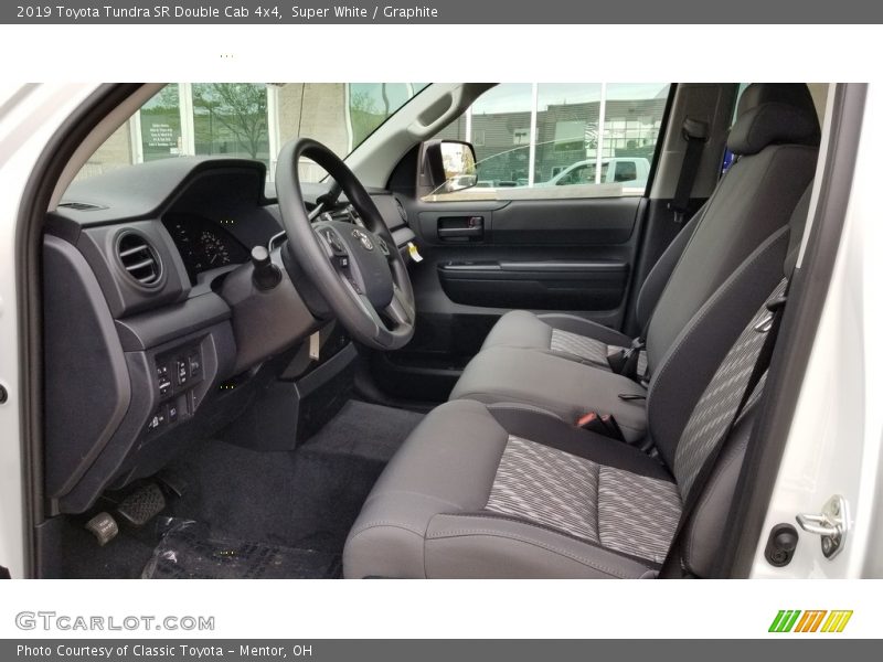 Super White / Graphite 2019 Toyota Tundra SR Double Cab 4x4