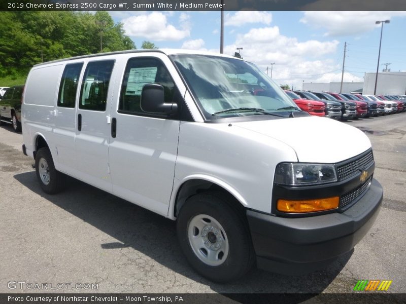 Summit White / Medium Pewter 2019 Chevrolet Express 2500 Cargo WT