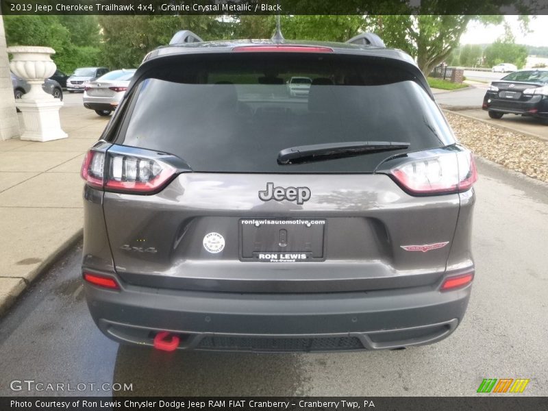 Granite Crystal Metallic / Black 2019 Jeep Cherokee Trailhawk 4x4