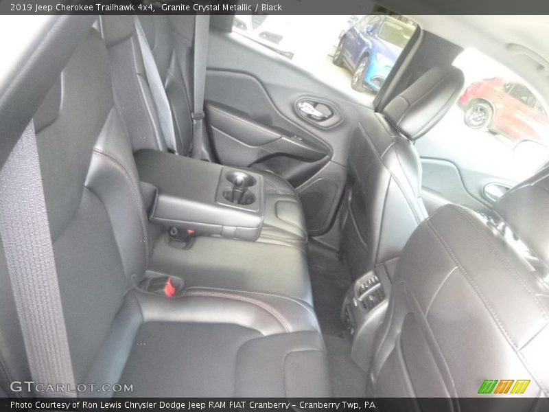 Granite Crystal Metallic / Black 2019 Jeep Cherokee Trailhawk 4x4