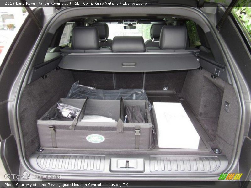  2019 Range Rover Sport HSE Trunk