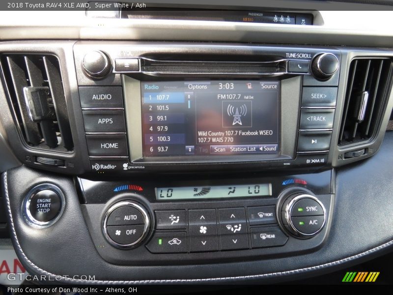 Super White / Ash 2018 Toyota RAV4 XLE AWD