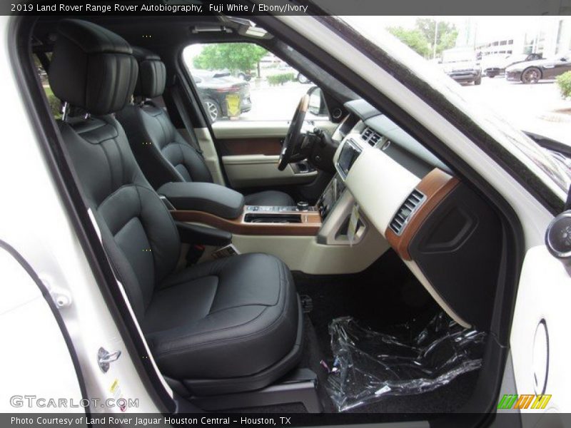 Front Seat of 2019 Range Rover Autobiography