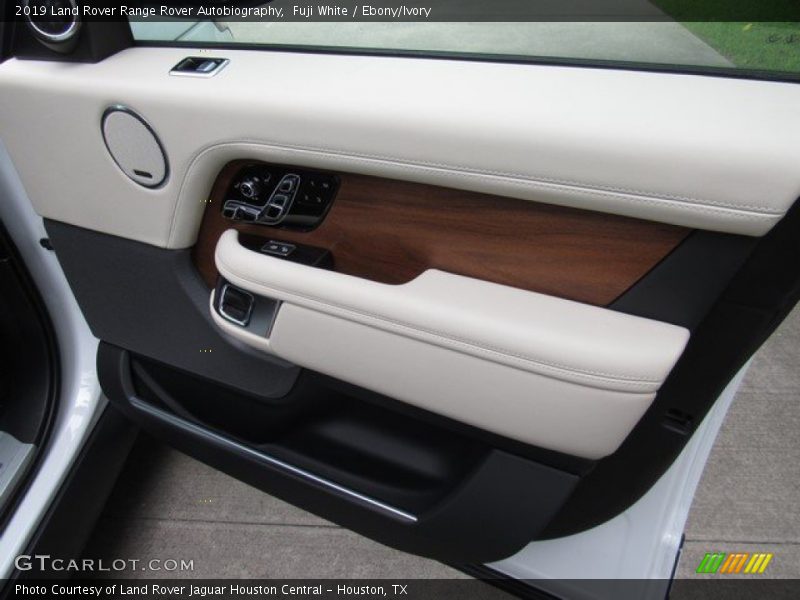 Door Panel of 2019 Range Rover Autobiography