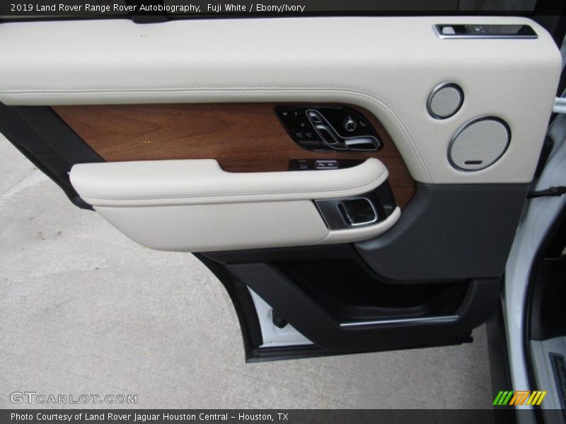 Door Panel of 2019 Range Rover Autobiography