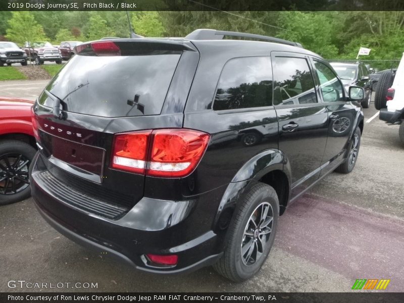 Pitch Black / Black 2019 Dodge Journey SE