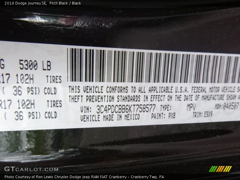 Pitch Black / Black 2019 Dodge Journey SE