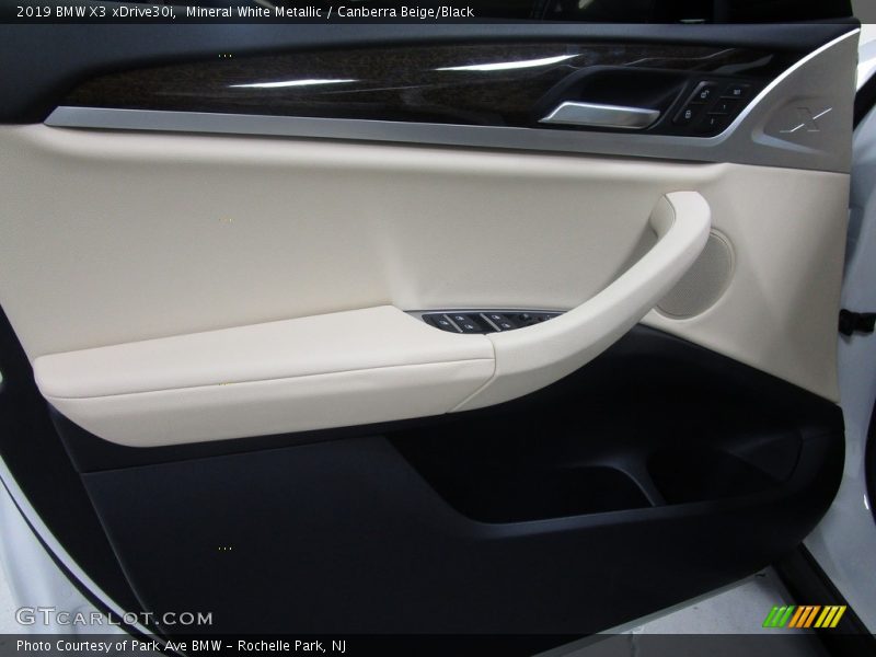 Mineral White Metallic / Canberra Beige/Black 2019 BMW X3 xDrive30i