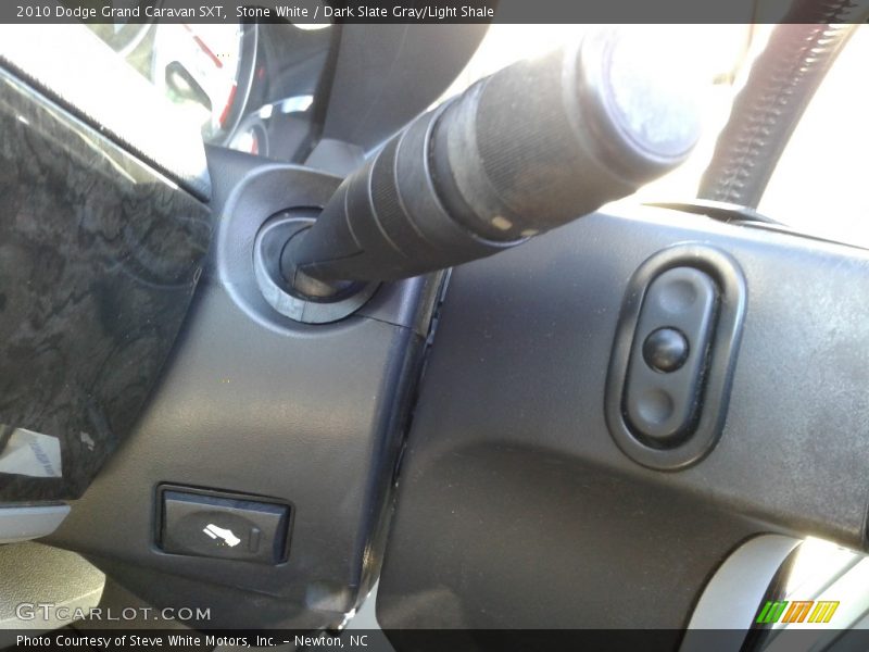 Stone White / Dark Slate Gray/Light Shale 2010 Dodge Grand Caravan SXT