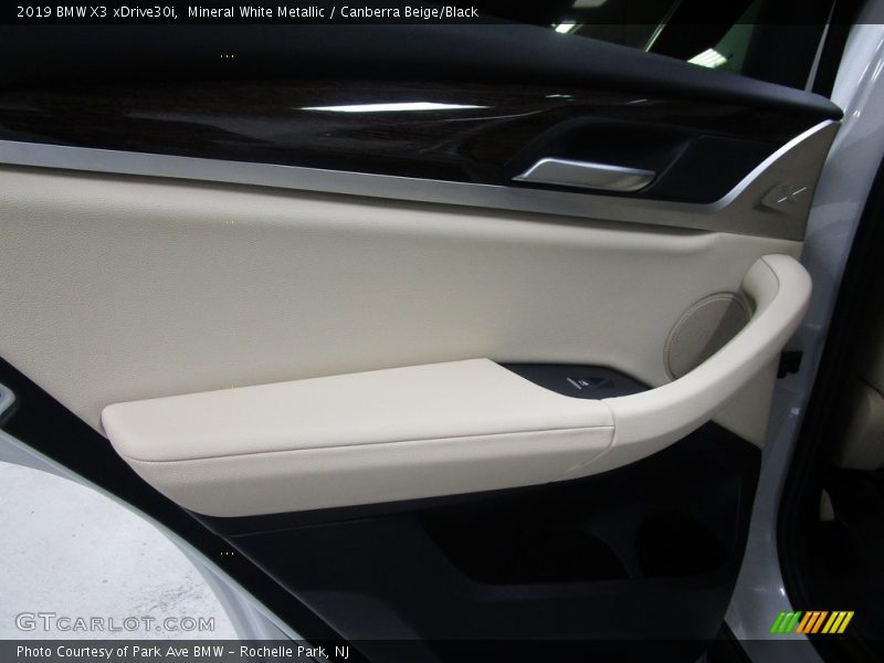 Mineral White Metallic / Canberra Beige/Black 2019 BMW X3 xDrive30i