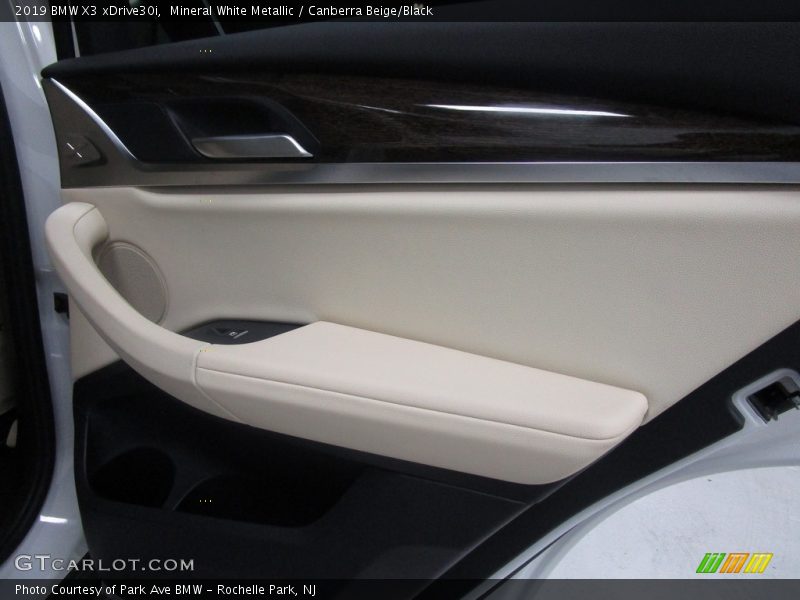 Mineral White Metallic / Canberra Beige/Black 2019 BMW X3 xDrive30i