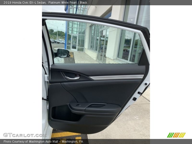 Platinum White Pearl / Black 2019 Honda Civic EX-L Sedan