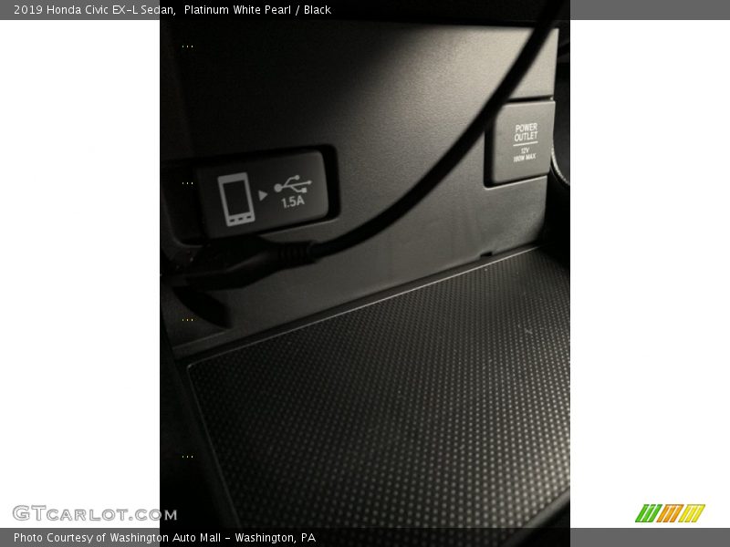 Platinum White Pearl / Black 2019 Honda Civic EX-L Sedan