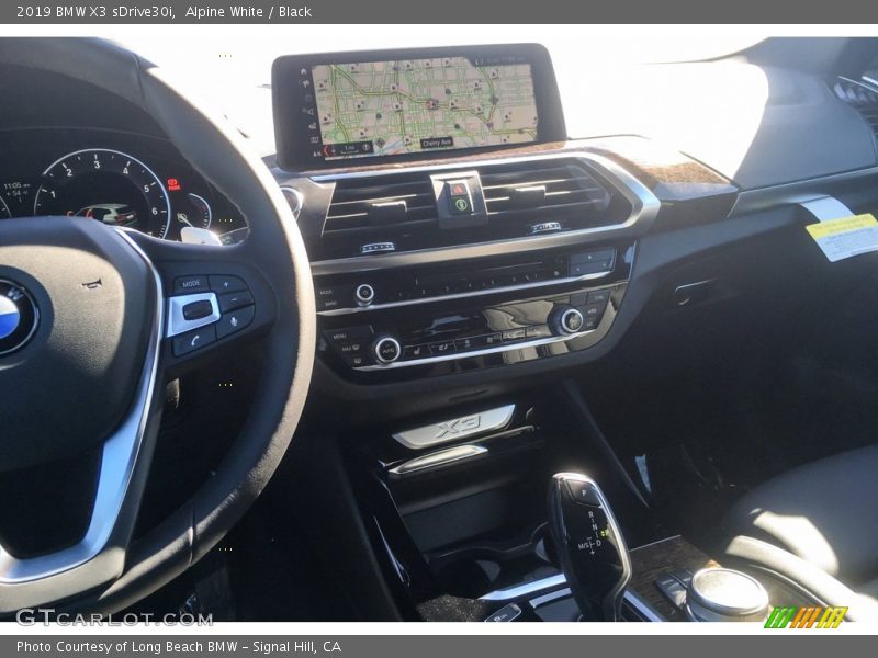 Alpine White / Black 2019 BMW X3 sDrive30i