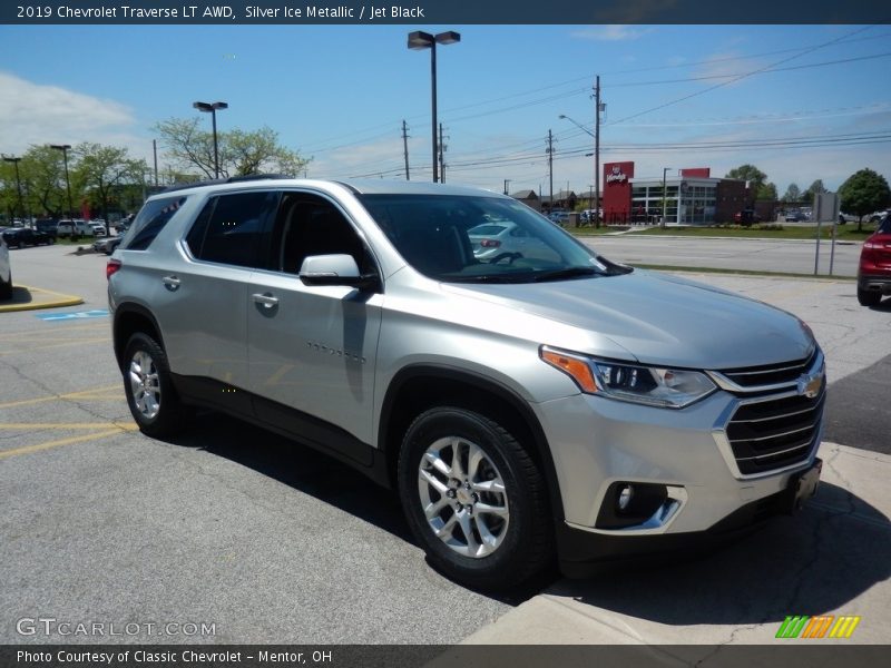 Silver Ice Metallic / Jet Black 2019 Chevrolet Traverse LT AWD