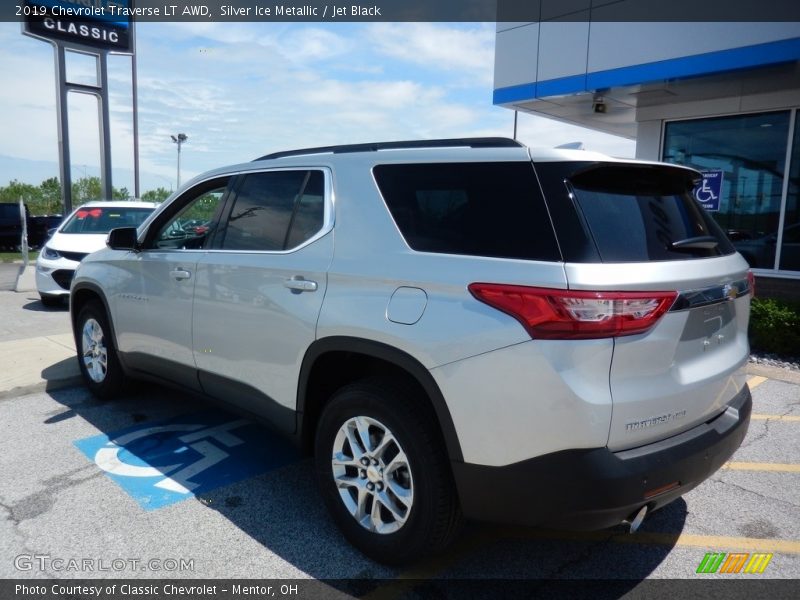 Silver Ice Metallic / Jet Black 2019 Chevrolet Traverse LT AWD