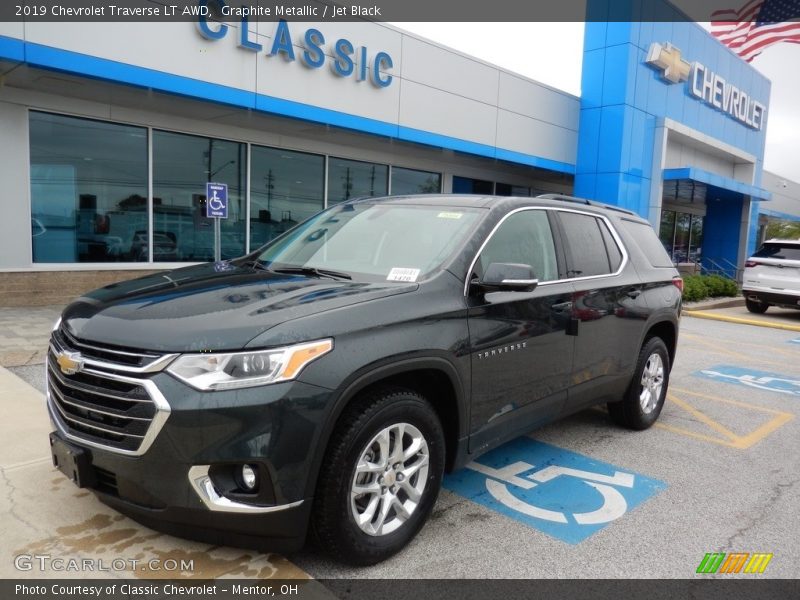 Graphite Metallic / Jet Black 2019 Chevrolet Traverse LT AWD