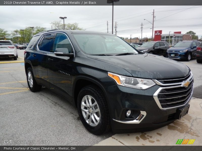 Graphite Metallic / Jet Black 2019 Chevrolet Traverse LT AWD