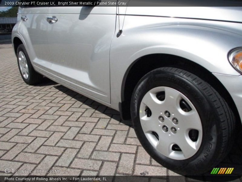 Bright Silver Metallic / Pastel Slate Gray 2009 Chrysler PT Cruiser LX