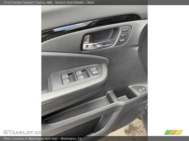 Modern Steel Metallic / Black 2019 Honda Passport Touring AWD