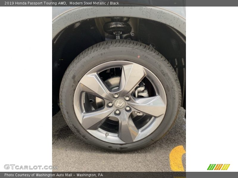 Modern Steel Metallic / Black 2019 Honda Passport Touring AWD