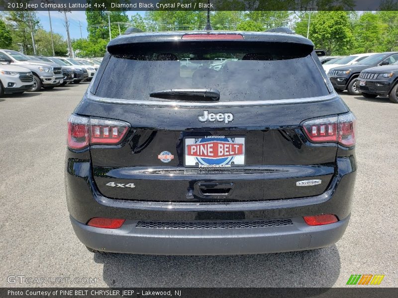 Diamond Black Crystal Pearl / Black 2019 Jeep Compass Latitude 4x4