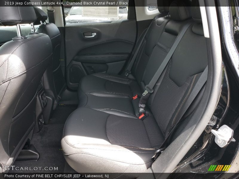 Diamond Black Crystal Pearl / Black 2019 Jeep Compass Latitude 4x4
