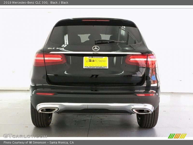 Black / Black 2019 Mercedes-Benz GLC 300