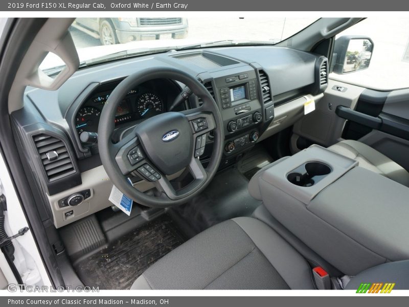 Oxford White / Earth Gray 2019 Ford F150 XL Regular Cab