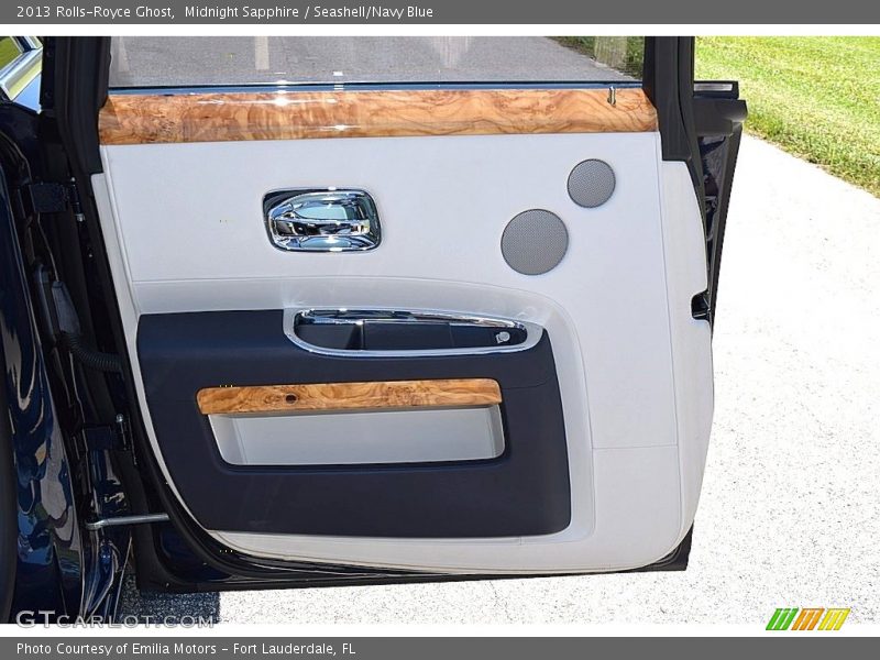 Door Panel of 2013 Ghost 