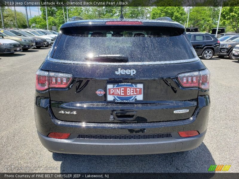 Diamond Black Crystal Pearl / Black 2019 Jeep Compass Latitude 4x4