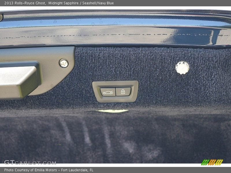 Midnight Sapphire / Seashell/Navy Blue 2013 Rolls-Royce Ghost
