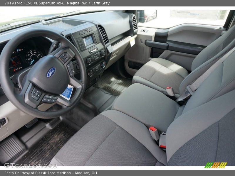 Magma Red / Earth Gray 2019 Ford F150 XL SuperCab 4x4