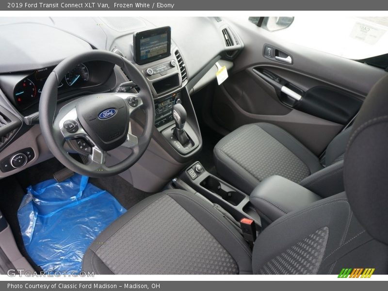 Frozen White / Ebony 2019 Ford Transit Connect XLT Van