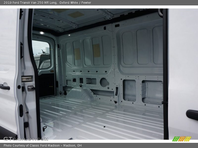 Oxford White / Pewter 2019 Ford Transit Van 250 MR Long