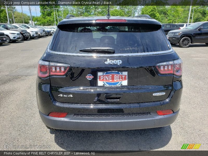 Diamond Black Crystal Pearl / Black 2019 Jeep Compass Latitude 4x4