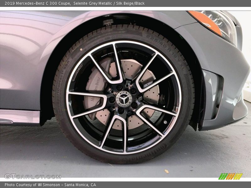 Selenite Grey Metallic / Silk Beige/Black 2019 Mercedes-Benz C 300 Coupe