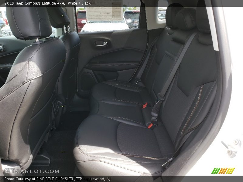 White / Black 2019 Jeep Compass Latitude 4x4