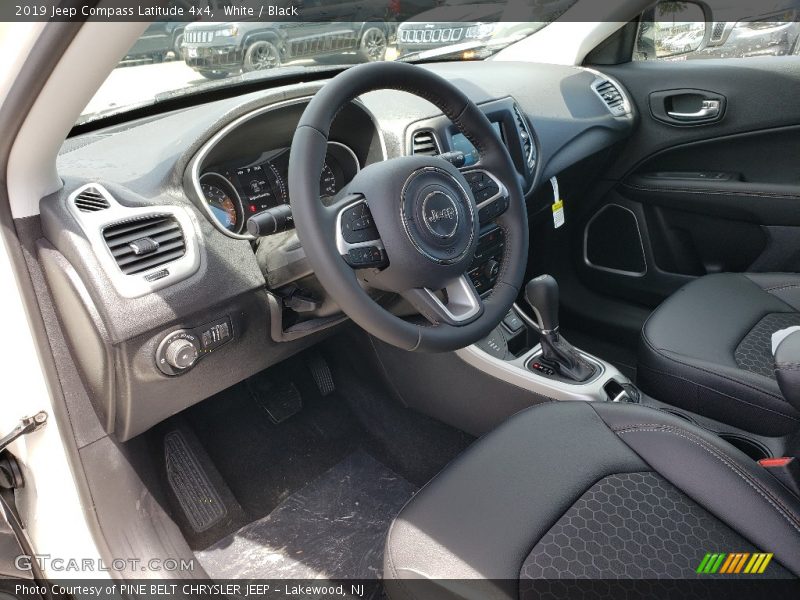 White / Black 2019 Jeep Compass Latitude 4x4