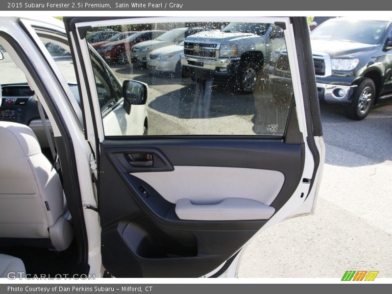 Satin White Pearl / Gray 2015 Subaru Forester 2.5i Premium