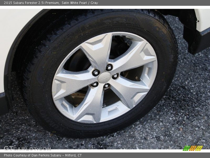 Satin White Pearl / Gray 2015 Subaru Forester 2.5i Premium