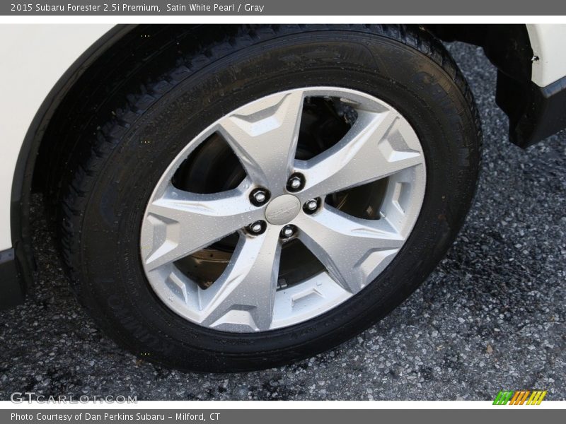 Satin White Pearl / Gray 2015 Subaru Forester 2.5i Premium