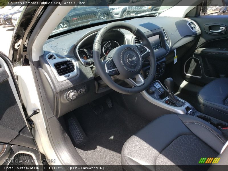 White / Black 2019 Jeep Compass Latitude 4x4