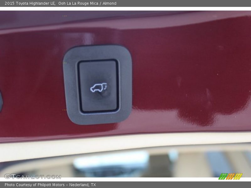 Ooh La La Rouge Mica / Almond 2015 Toyota Highlander LE