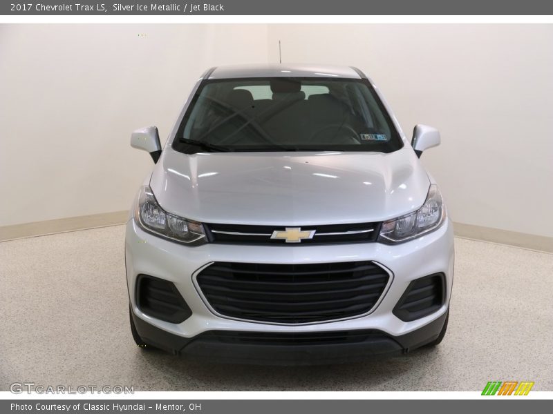 Silver Ice Metallic / Jet Black 2017 Chevrolet Trax LS