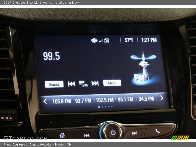 Silver Ice Metallic / Jet Black 2017 Chevrolet Trax LS