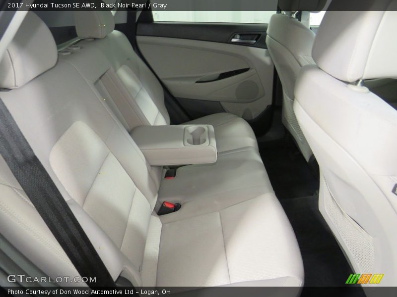 Black Noir Pearl / Gray 2017 Hyundai Tucson SE AWD