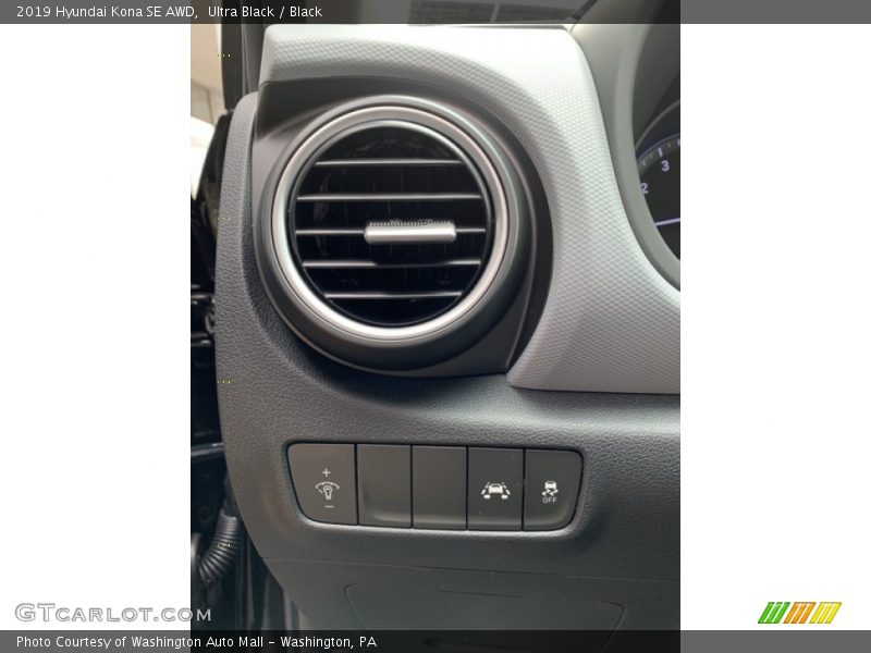 Ultra Black / Black 2019 Hyundai Kona SE AWD