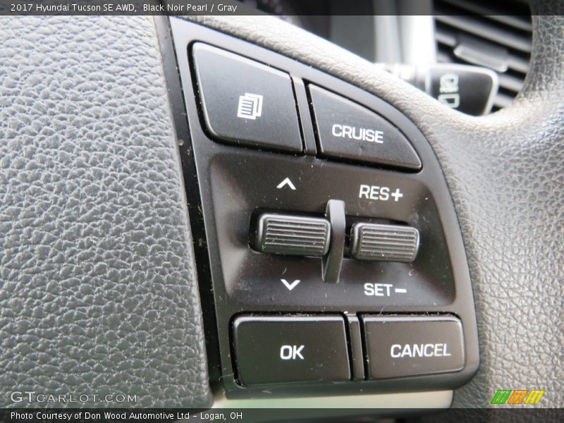 Black Noir Pearl / Gray 2017 Hyundai Tucson SE AWD